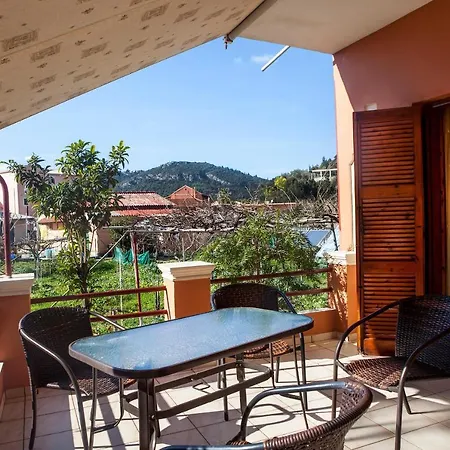 Athina And Apartment Agios Georgios Pagon